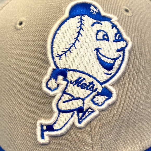 New Officially Licensed adjustable Mr.Mets Logo New York Mets baseball hat. - Picture 5 of 9